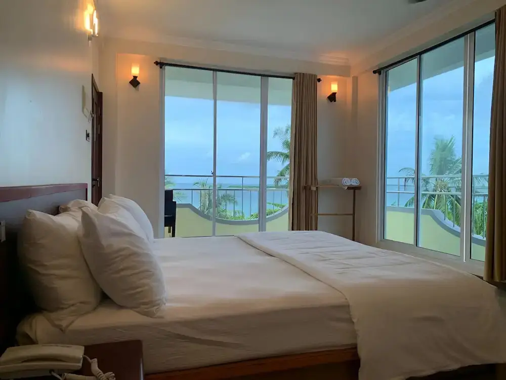 Северный атолл Мале: Noah Private Beach House