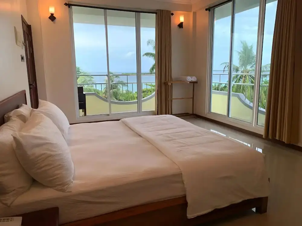 Северный атолл Мале: Noah Private Beach House