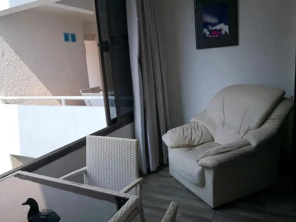 Паттайя: Room in Apartment - Jomtien Hill Resort Pratamnak 315