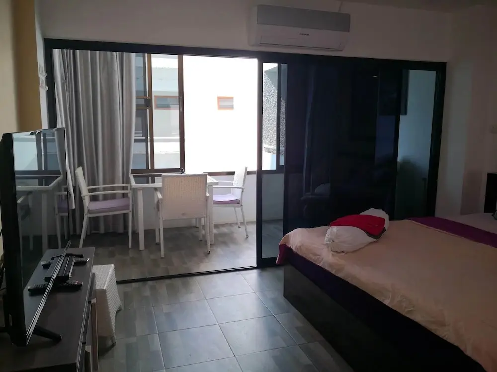 Паттайя: Room in Apartment - Jomtien Hill Resort Pratamnak 315