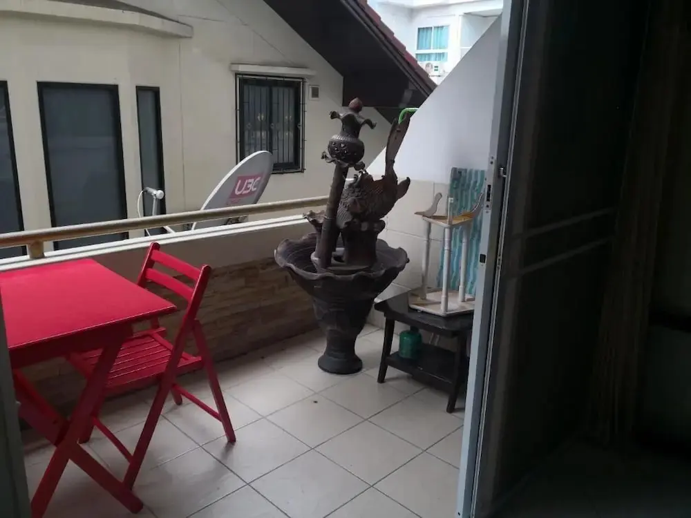 Паттайя: Room in Apartment - Jomtien Hill Resort Pratamnak 105