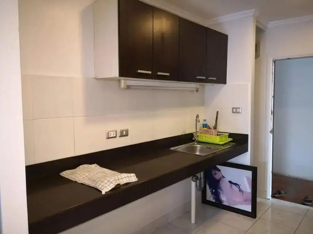 Паттайя: Room in Apartment - Jomtien Hill Resort Pratamnak 107