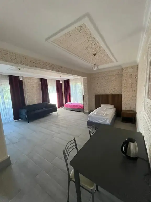 Бартын: ege suit Otel
