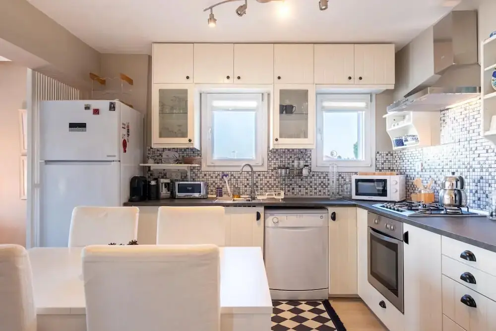 Чешме: Flat w Sea View Balcony 3 min to Cesme Marina