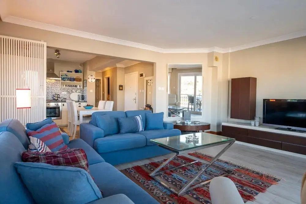 Чешме: Flat w Sea View Balcony 3 min to Cesme Marina