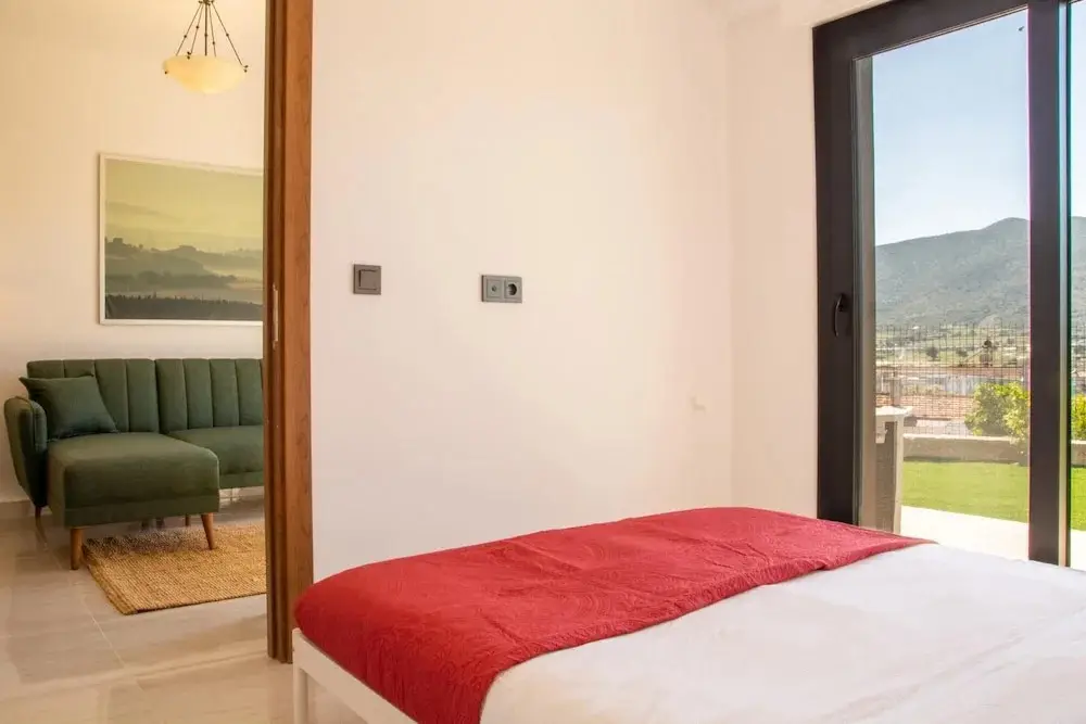 Гюльбахче: Nature View Flat With Garden in Urla Izmir