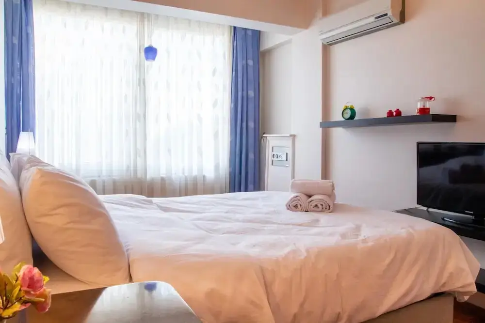 Измир: Spacious Detached House With Garden in Izmir