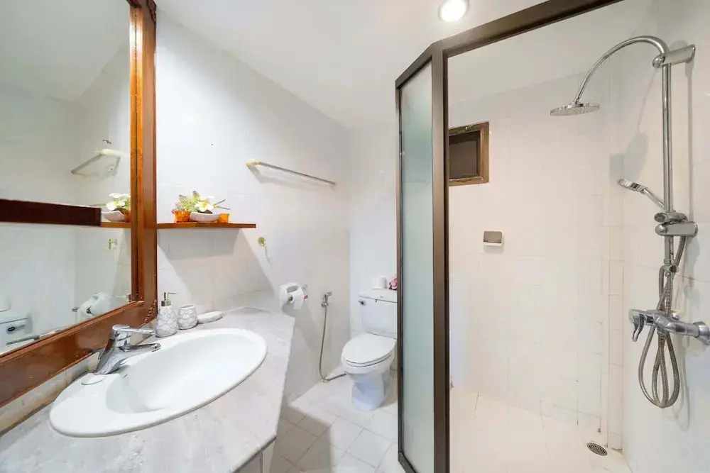 Пхукет: Bougainvillea 3BR Apartment 216 in Kata