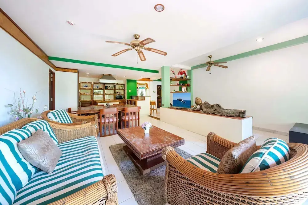 Пхукет: Bougainvillea 3BR Apartment 216 in Kata
