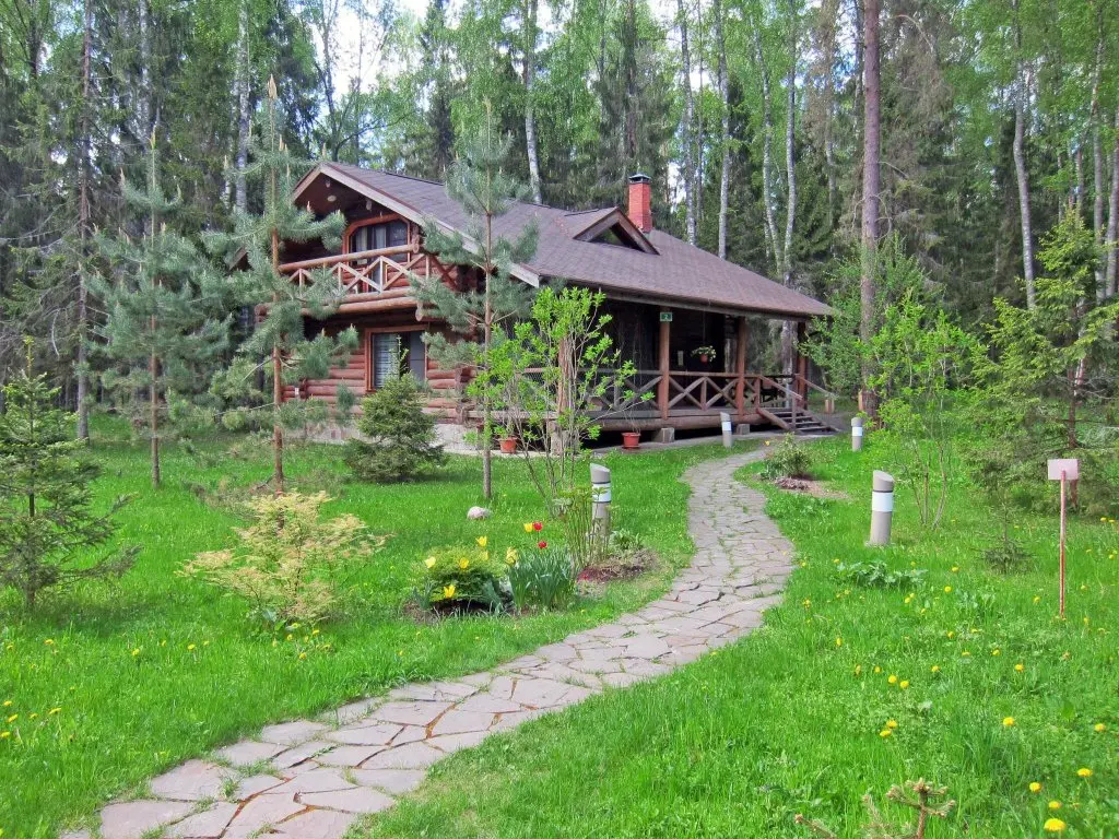 Лунево: Экоотель «Романов лес»