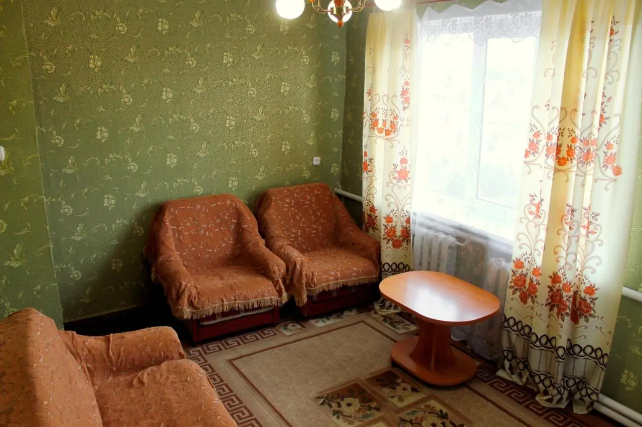 Цветочный: Apartment on Pobeda 2