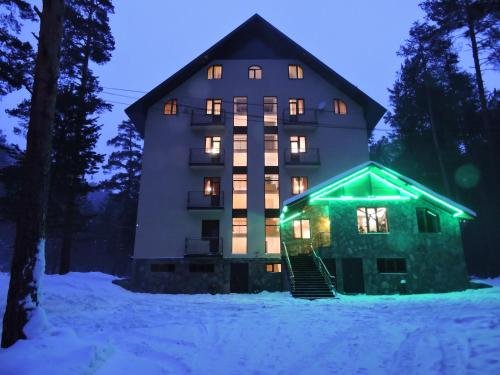 Терскол: Hotel Semerka