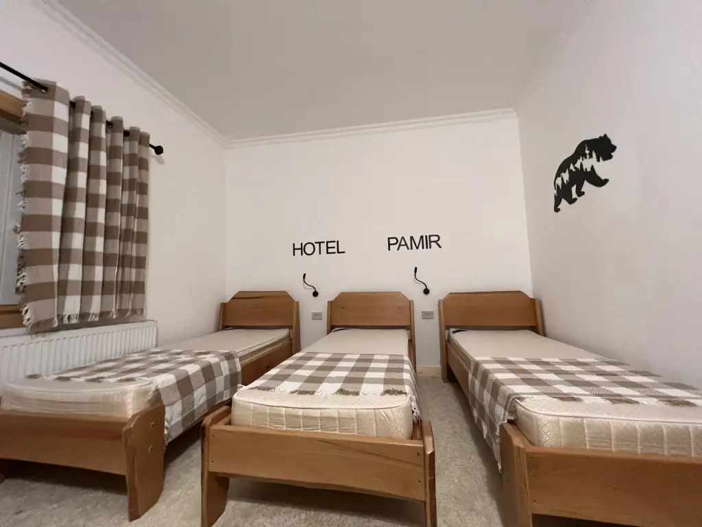 Поляна Азау: Гостевой дом Pamir