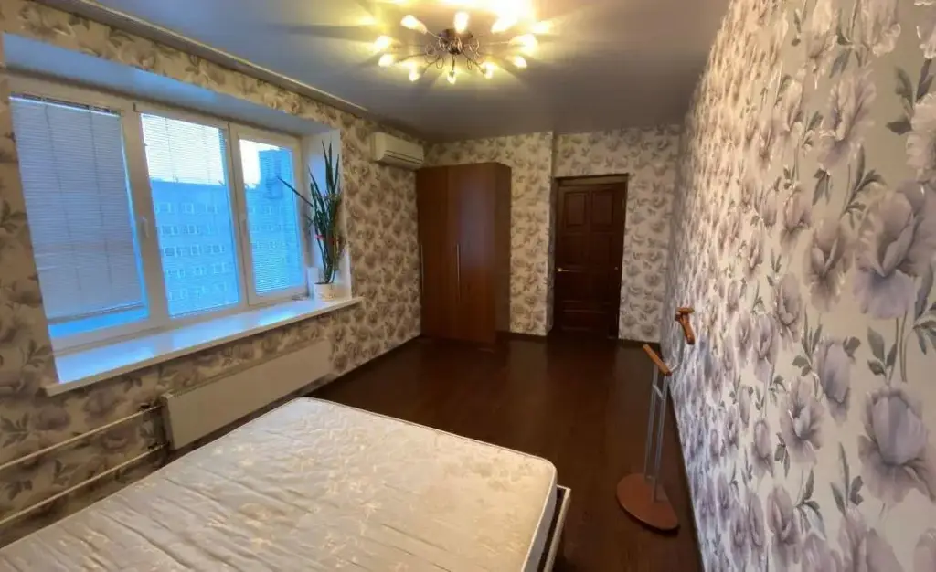 Новокузнецк: Home Hotel (Хоум Отель) на Кузнецкстроевском 1