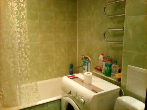 Новокузнецк: Apartment on Tsiolkovskogo 66