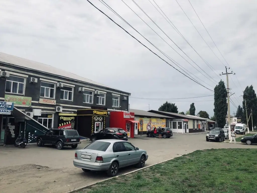 Бутурлиновка: Гостиный двор