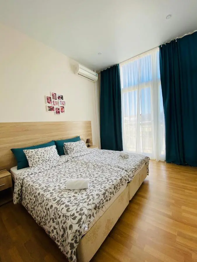 Красная Поляна: Real Apartments on Bulvar Nadezhd