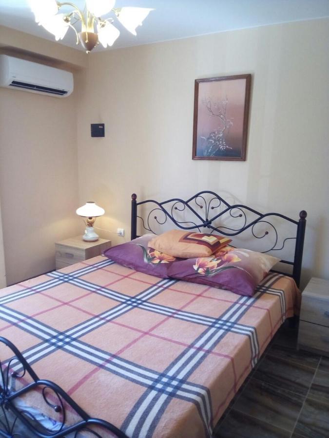 Сочи: Studio Apartment on Vinogradnaya