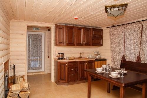 Ломы: Hotel Mikhailovskoe
