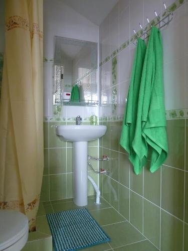 Пятихатки: Guest House Kurortniy 17