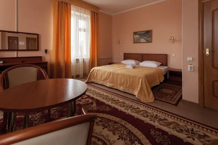 Альметьевск: Otel' Voshod