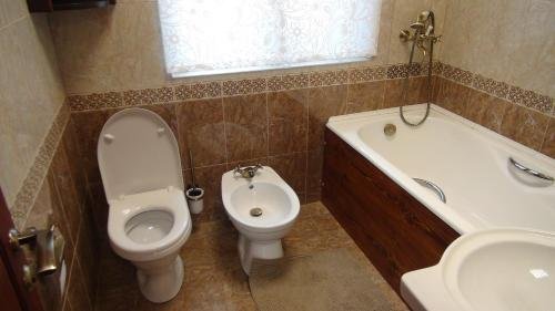 Пушкинские горы: Ecohotel U Frolova