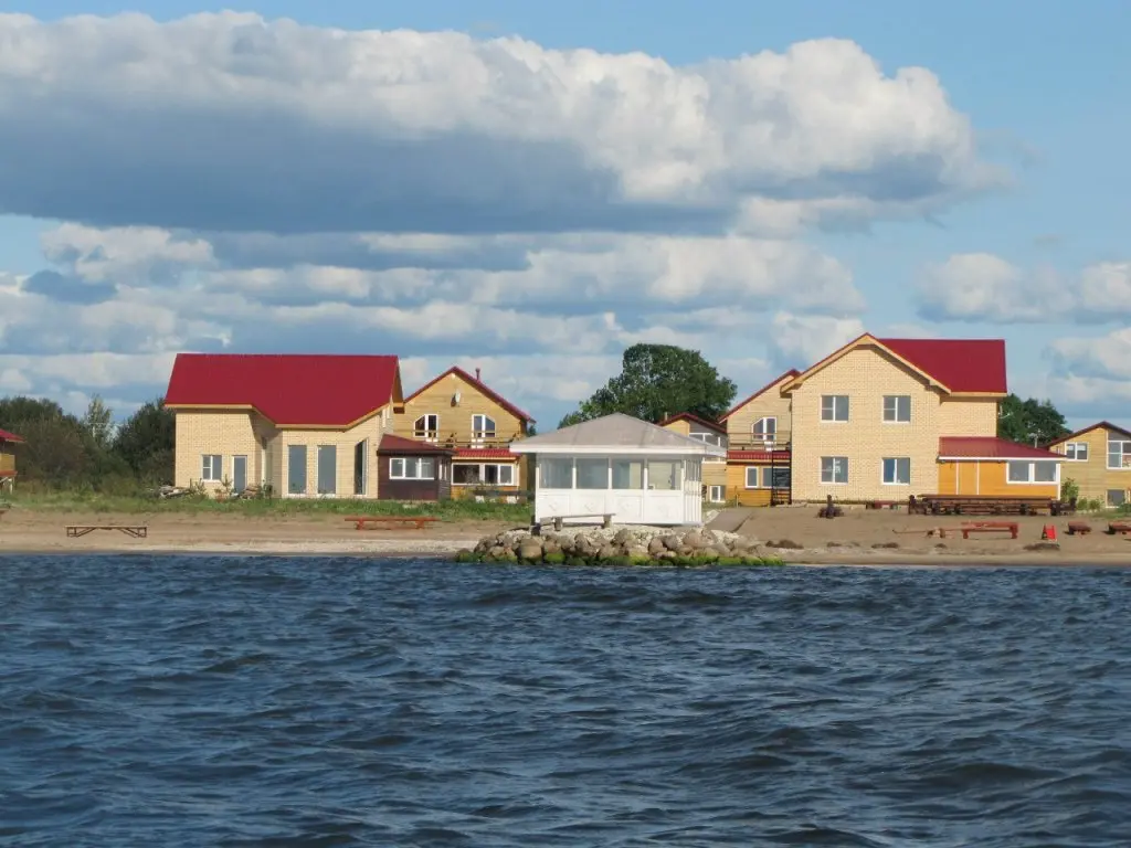 Гдов: База Отдыха Загородный Клуб Устье