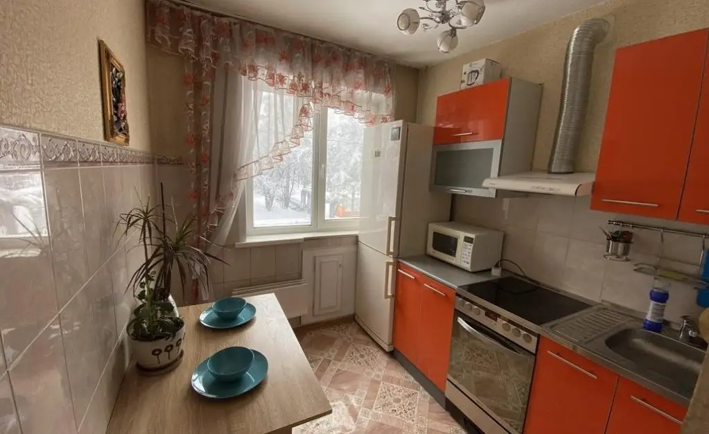Белово: Home Hotel (Хоум Отель) на Толстого
