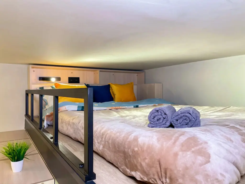Переславль-Залесский: Квартира Двухуровневая на Беговой Dayker City Apartments