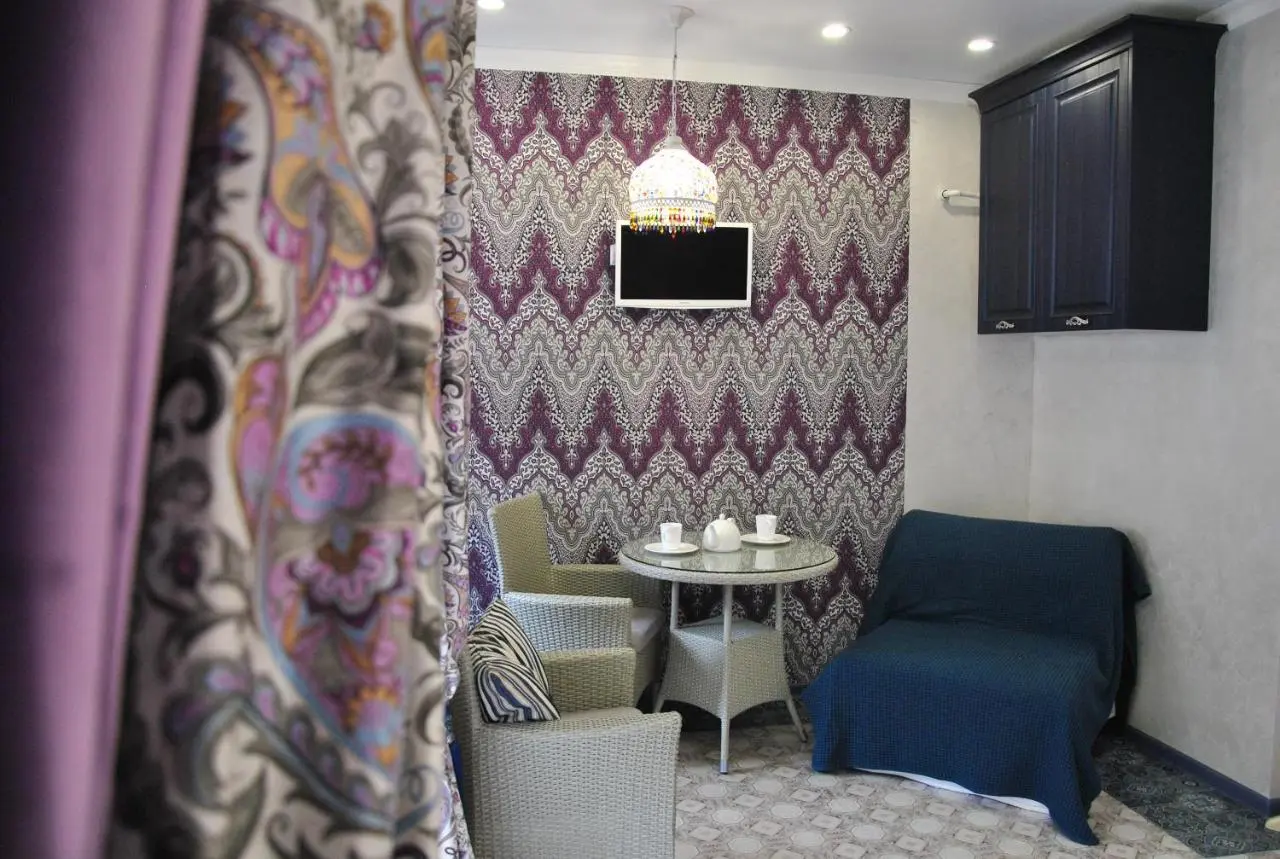 Эсто-Садок: V Indiyskom stile Apartment