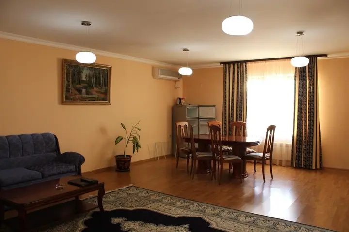 Махачкала: Hotel Pegas