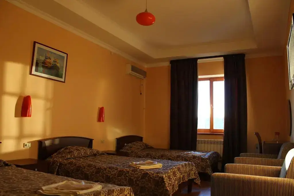 Махачкала: Hotel Pegas