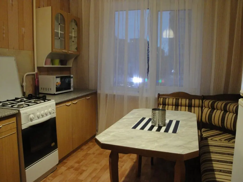 Краснодар: 7 Kvadratov On 40 let Pobedy