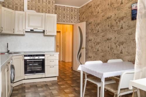 Краснодар: Apartment at Kozhevennaya Street, 42/1