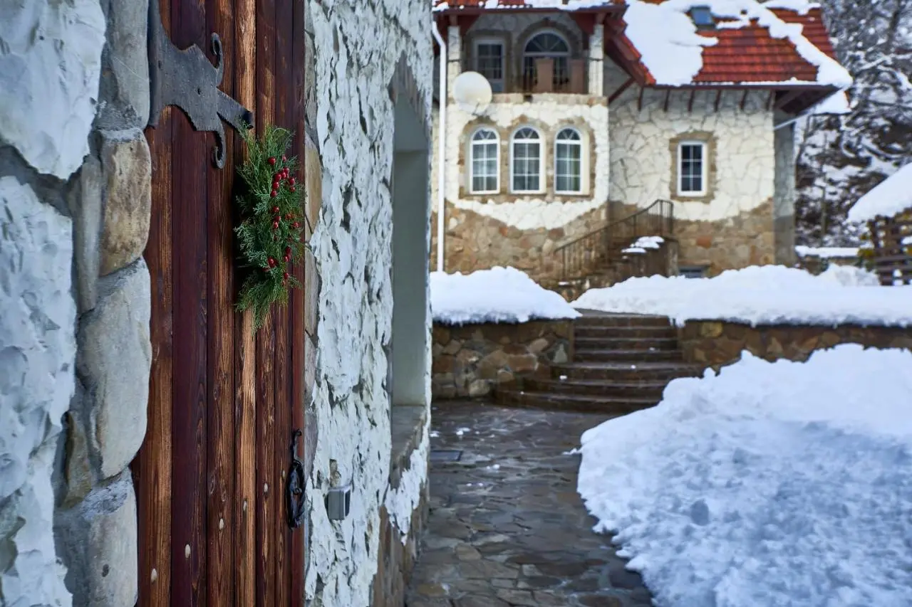 Эсто-Садок: Snow Villlage Krasnaya Polyana