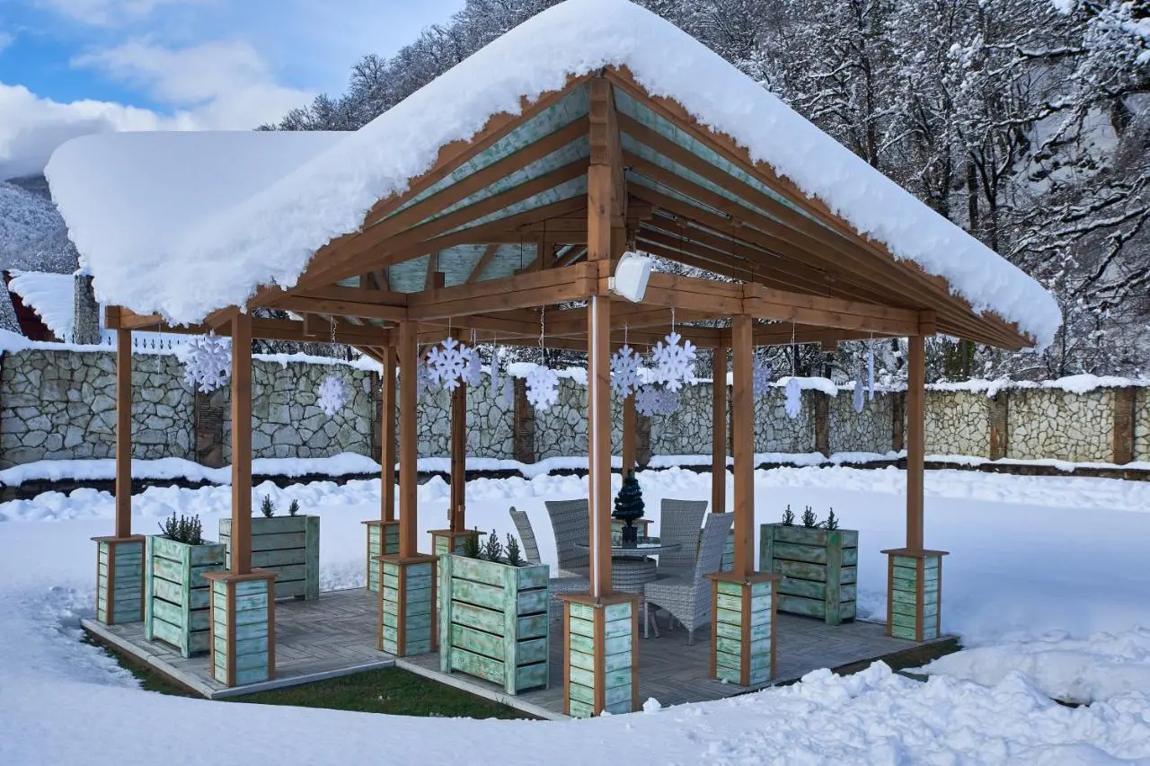 Эсто-Садок: Snow Villlage Krasnaya Polyana