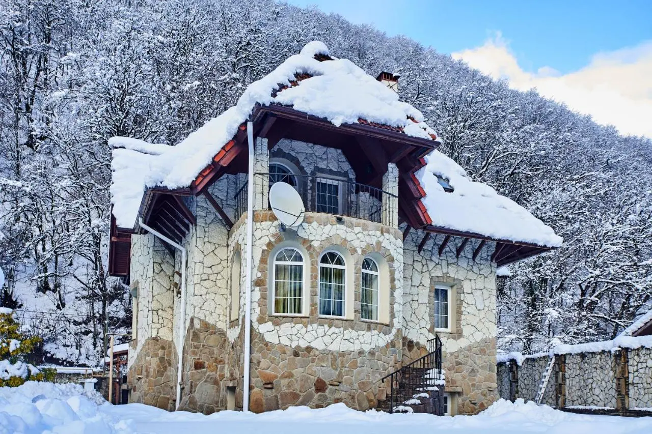 Эсто-Садок: Snow Villlage Krasnaya Polyana