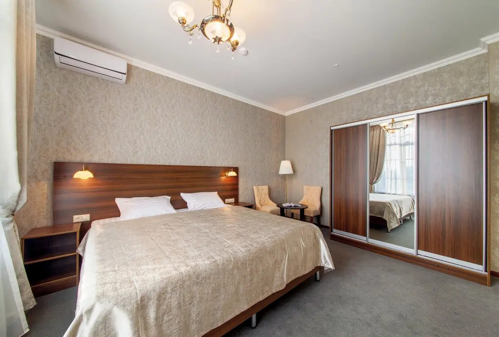 Краснодар: Меблированные комнаты D Hotel