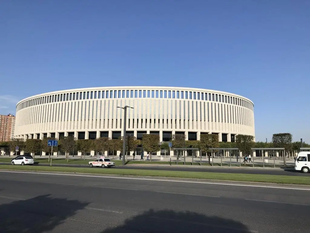 Краснодар: Dom na Naberezhnoy 202