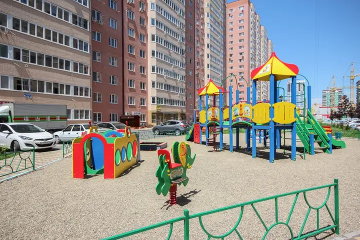 Краснодар: Etazhikvartiryi Na Sarabeeva 3 1 Apartments