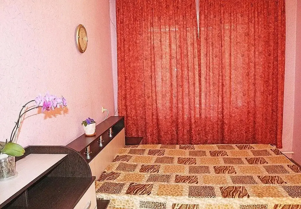 Анапа: Guest House on Ulitsa Tolstogo