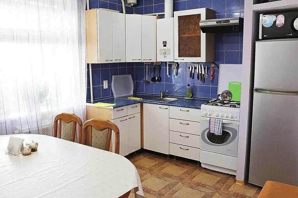 Анапа: Guest House on Ulitsa Tolstogo