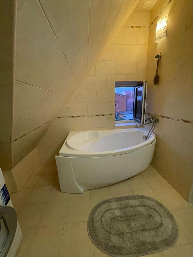 Голубицкая: Дом для отпуска в Skazka Inn