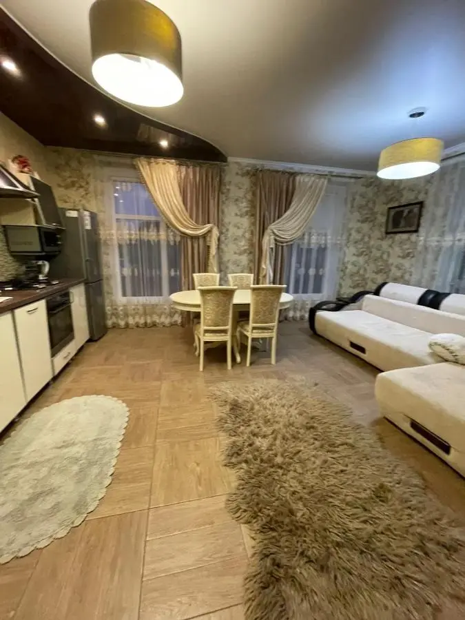 Голубицкая: Дом для отпуска в Skazka Inn
