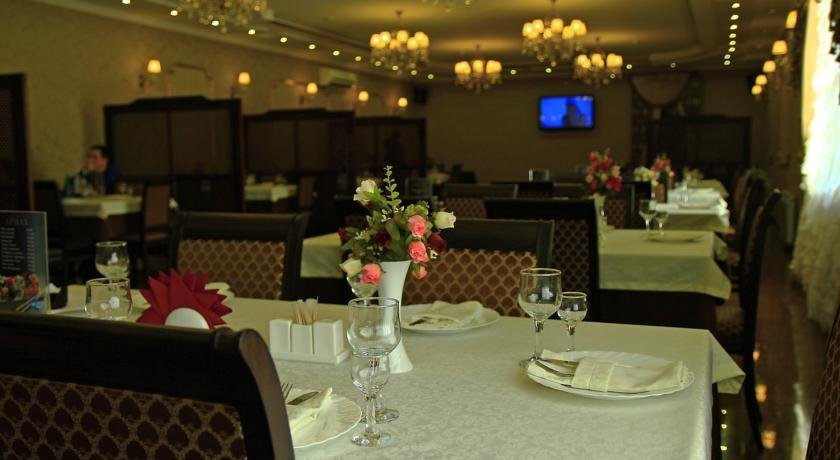 Краснодар: Hotel Raduga