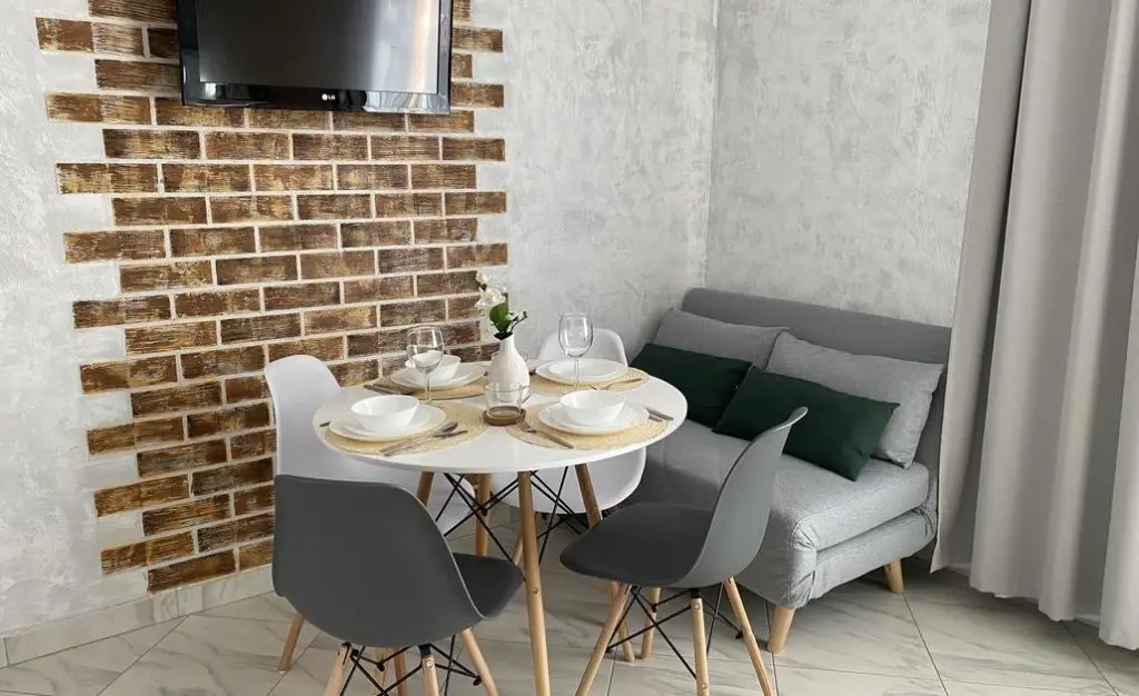 Краснодар: Your Place (Йо Плейс) на улице Героев-Разведчиков 8 корп. 4