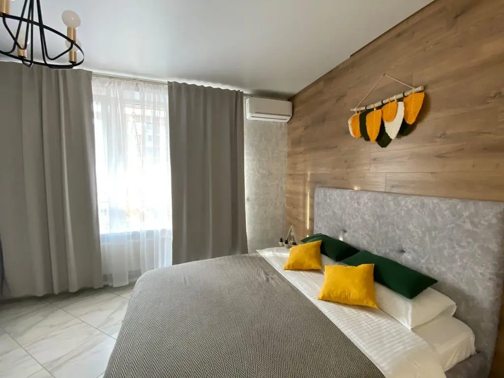 Краснодар: Your Place (Йо Плейс) на улице Героев-Разведчиков 8 корп. 4