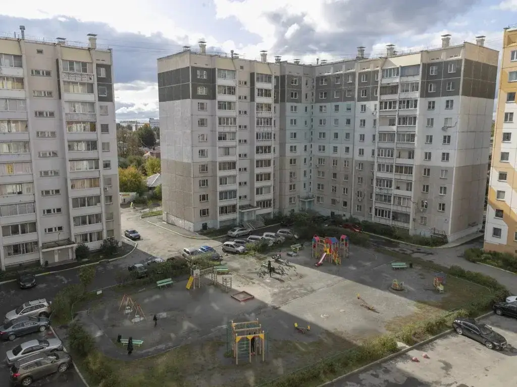 Челябинск: Ural apartments on 49A Sulimova Street