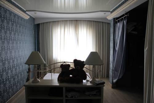 Челябинск: Apartment na Kurchatova 1A
