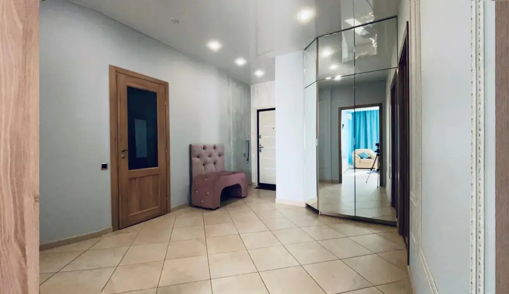 Челябинск: InnHome Apartments (ИннХоум) на улице Братьев Кашириных 34